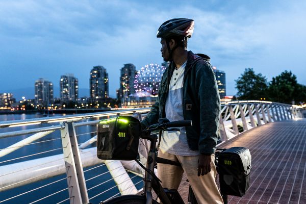 Bilde av E-Glow Handlebar mount [7 L] black